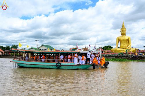 ภาพ No.49037:ประมวลภาพพิธีเก็บอัฐิและลอยอังคาร พระสุธรรมญาณวิเทศ  (สุธรรม สุธมฺโม)