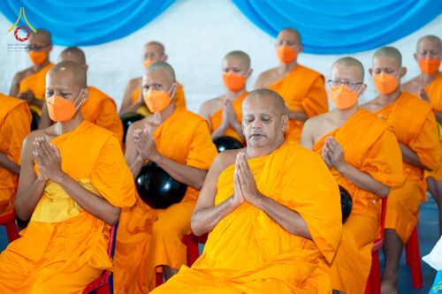 ภาพ No.52056:ประมวลภาพพิธีตักบาตรมิตรภาพไทย-เมียนมาร์ 105 รูป ณ วัดพระธรรมกาย