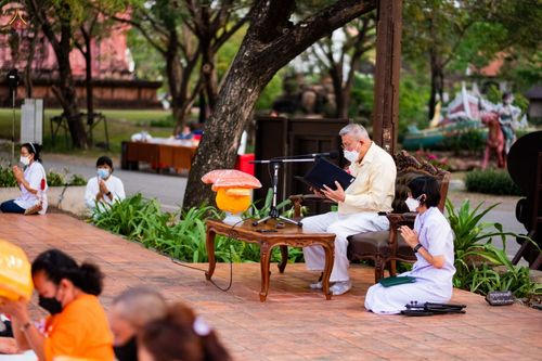 ภาพ No.43646:พิธีตัดปอยผมธรรมทายาท ณ เมืองโบราณ จ.สมุทรปราการ