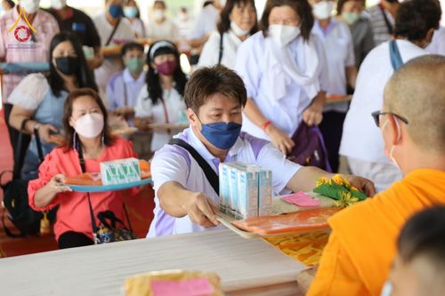 ภาพ No.50749:ประมวลภาพพิธีบุพเปตพลีนานาชาติ ปีที่ 9 ณ ศูนย์ปฏิบัติธรรมภาคใต้ อ.บางกล่ำ จ.สงขลา