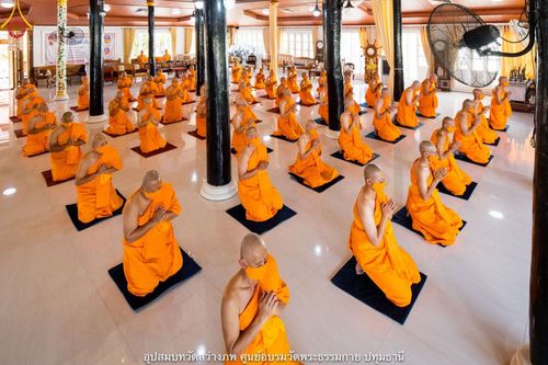 ภาพ No.40442:พิธีตัดปอยผม ปลงผม ขอขมารับผ้าไตรและพิธีบรรพชา ในโครงการอุปสมบท บูชาธรรมมหาปูชนียาจารย์ ประจำปี 2564 ชุดที่ 13