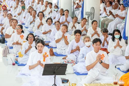 ภาพ No.327298:วันศุกร์ที่ 1 พฤษภาคม พ.ศ.2569 พิธีทอดผ้าป่า โปรยรัตนชาติ ตอกเสาเข็มมงคลต้นแรก สถาปนา “องค์พระเจดีย์เพื่อสร้างสันติภาพโลก” (แห่งแรกของภาคอีสาน) ณ ธุดงคสถานอำนาจเจริญ  อ.เมือง จ.อำนาจเจริญ