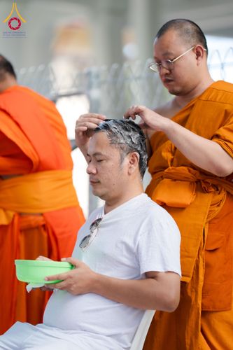 ภาพ No.341254:วันอาทิตย์ที่ 26 กรกฎาคม พ.ศ. 2569 ​โครงการอุปสมบทหมู่บูชาธรรมมหาปูชนียาจารย์ รุ่นที่ ๑ วัดกลางธนรินทร์ ต.บ้านแป้ง อ.พรหมบุรี จ.สิงห์บุรี