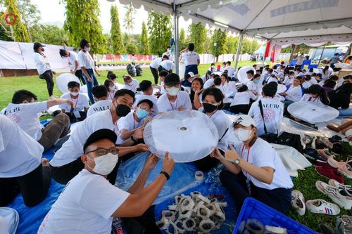 ภาพ No.46494:พิธีจุดโคมวิสาขประทีป วันวิสาขบูชา พ.ศ. 2565 ณ ประเทศอินโดนีเซีย