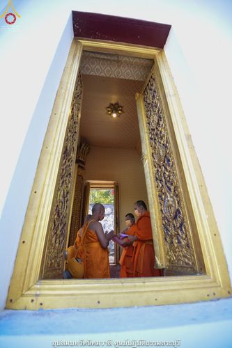 ภาพ No.40100:พิธีตัดปอยผม ปลงผม ขอขมารับผ้าไตรและพิธีบรรพชา ในโครงการอุปสมบท บูชาธรรมมหาปูชนียาจารย์ ประจำปี 2564 ชุดที่ 9