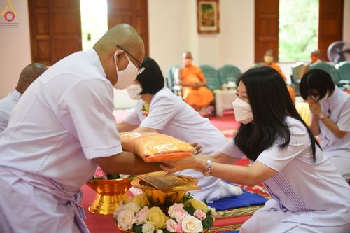 ภาพ No.48050:ประมวลภาพพิธีเวียนประทักษิณ และบรรพชาอุปสมบท รุ่นเข้าพรรษา ปี 2565