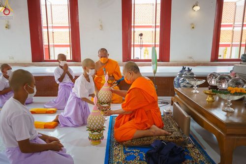 ภาพ No.44709:ประมวลภาพพิธีบรรพชา ในโครงการบรรพชาสามเณรฟื้นฟูพระพุทธศาสนาทั่วไทย ณ วัดสองพี่น้อง
