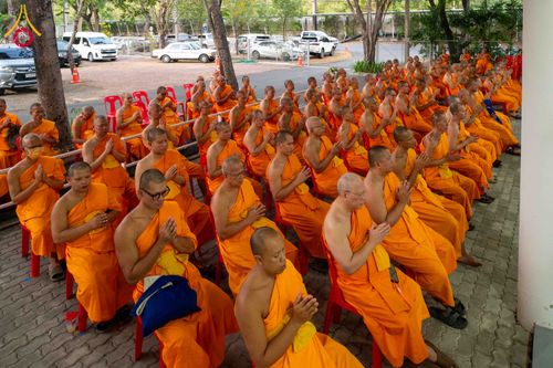 ภาพ No.315372:วันอังคารที่ 24 มีนาคม พ.ศ. 2569 พิธีบำเพ็ญกุศล คุณพ่อณรงค์ จินตมากุล  สิริอายุ 99 ปี 11 เดือน โยมบิดา พระครูปลัดรัตนวีรวัฒน์ (รังสฤษดิ์ อิทฺธิจินตโก) ที่ปรึกษาเจ้าคณะจังหวัดปทุมธานี เจ้าอาวาสวัดพระธรรมกาย  ณ ห้องปลูกศรัทธา 2 วัดพระธรรมกาย ปทุมธานี