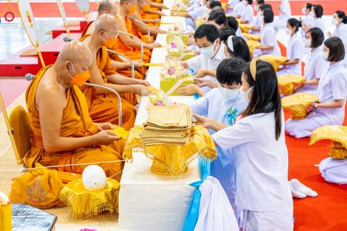 ภาพ No.48578:ประมวลภาพพิธีรำลึกถึงนักสร้างบารมี ในวันมหารำลึก ครั้งที่ 32 ณ วัดพระธรรมกาย