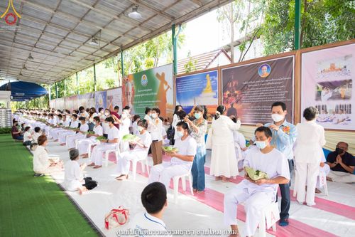 ภาพ No.39307:พิธีตัดปอยผมและปลงผมในโครงการอุปสมบท บูชาธรรมมหาปูชนียาจารย์ ประจำปี 2564 ชุดที่ 1