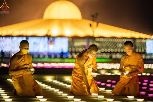 ภาพ No.41125:กิจกรรมงานบุญสวดมนต์ข้ามปีออนไลน์ เนื่องในเทศกาลส่งท้ายปีเก่า ต้อนรับพุทธศักราชใหม่ 2565