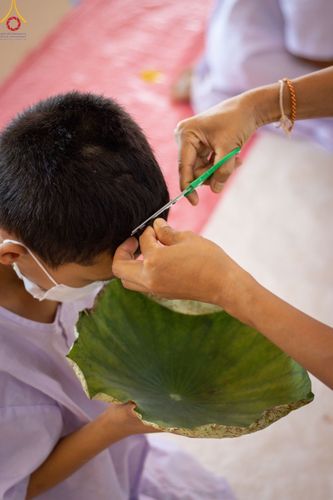 ภาพ No.44842:ประมวลภาพพิธีบรรพชา ในโครงการบรรพชาสามเณรฟื้นฟูพระพุทธศาสนาทั่วไทย ณ ศูนย์อบรมเยาวชนบางปะหัน