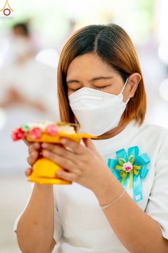 ภาพ No.47858:ประมวลภาพพิธีปิดแผ่นทองรูปเหมือนพระมงคลเทพมุนี (สด จนฺทสโร) พระผู้ปราบมาร และดวงแก้วธรรมชัย