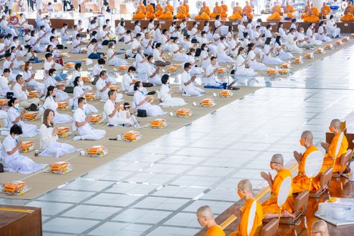 ภาพ No.90574:พิธีบุพเปตพลี  ครั้งที่ 141 ร่วมอุทิศบุญแด่หมู่ญาติที่ล่วงลับไปแล้ว และสืบทอดอายุพระพุทธศาสนา วันพฤหัสบดีที่ 14 ตุลาคม พ.ศ.2566 วันพระแรม 15 ค่ำ เดือน 10 ณ หอฉันคุณยายอาจารย์ฯ วัดพระธรรมกาย