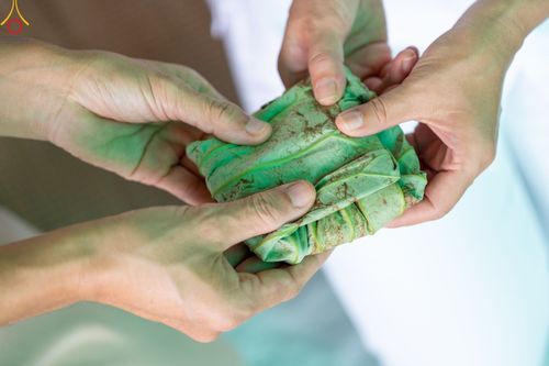 ภาพ No.47335:ประมวลภาพพิธีปลงผม ในโครงการบรรพชาอุปสมบทหมู่ ภาคฤดูฝน 2565