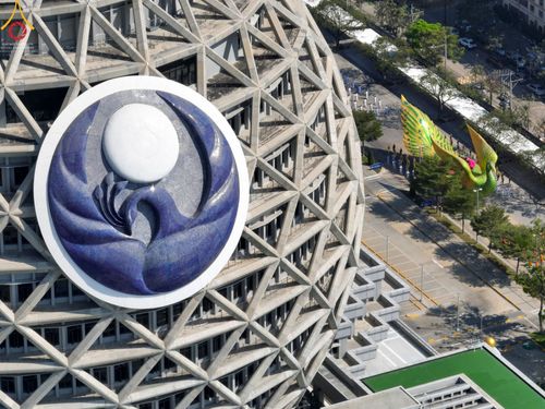 ภาพ No.42675:พิธีอัญเชิญมยุรนาวากาศ ประดิษฐาน ณ อาคาร 100 ปี เนื่องในวันคล้ายวันเกิด ครบ 113 ปี คุณยายอาจารย์มหารัตนอุบาสิกาจันทร์ ขนนกยูง