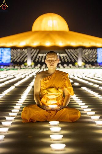 ภาพ No.49092:ประมวลภาพพิธีจุดประทีป  ในวันสมาธิโลก (วันเสาร์ที่ 6 สิงหาคม พ.ศ. 2565)