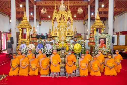 ภาพ No.40651:วัดพระธรรมกาย เป็นเจ้าภาพพิธีบำเพ็ญกุศลสวดพระอภิธรรมอุทิศถวายพระเดชพระคุณ พระวิสุทธิวงศาจารย์