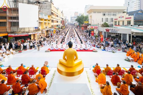 ภาพ No.343181:วันอาทิตย์ที่ 16 สิงหาคม พ.ศ.2569 พิธีตักบาตรพระ 10,000 รูป นานาชาติ ปีที่ 23 คณะสงฆ์ 4 ประเทศ 14 จังหวัดภาคใต้ น้อมถวายเป็นพุทธบูชา ทำบุญเพื่อแม่- พ่อ ณ ถนนนิพัทธ์อุทิศ 3 อ.หาดใหญ่ จ.สงขลา