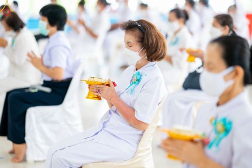 ภาพ No.47859:ประมวลภาพพิธีปิดแผ่นทองรูปเหมือนพระมงคลเทพมุนี (สด จนฺทสโร) พระผู้ปราบมาร และดวงแก้วธรรมชัย