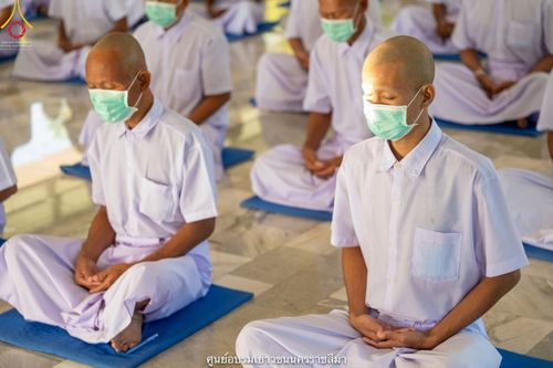 ภาพ No.40279:พิธีตัดปอยผม ปลงผม ขอขมารับผ้าไตรและพิธีบรรพชา ในโครงการอุปสมบท บูชาธรรมมหาปูชนียาจารย์ ประจำปี 2564 ชุดที่ 11