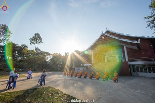 ภาพ No.39488:พิธีตัดปอยผม ปลงผม ขอขมารับผ้าไตรและพิธีบรรพชา ในโครงการอุปสมบท บูชาธรรมมหาปูชนียาจารย์ ประจำปี 2564  ชุดที่ 2