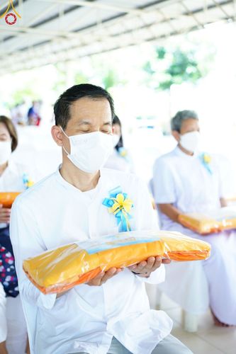 ภาพ No.50570:ประมวลภาพพิธีทอดผ้าป่าระบบไฟฟ้าถาวร ณ ศูนย์ปฏิบัติธรรมพระมงคลเทพมุนี
