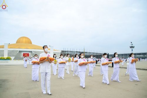 ภาพ No.51013:ประมวลภาพพิธีบรรพชาอุปสมบท โครงการบรรพชาอุปสมบทหมู่ รุ่นวันครูวิชชาธรรมกาย ปีพุทธศักราช 2565