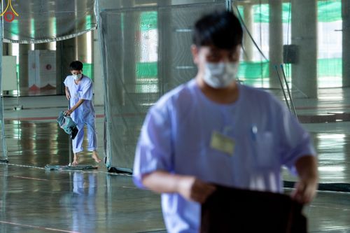 ภาพ No.47376:ประมวลภาพกิจวัตร-กิจกรรม ธรรมทายาท ในโครงการบรรพชาอุปสมบทหมู่ รุ่นเข้าพรรษา