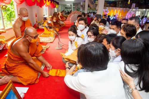 ภาพ No.53285:ประมวลภาพพิธีทอดกฐินสามัคคี ณ วัดโบสถ์บน จ.นนทบุรี