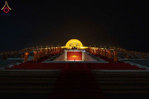 ภาพ No.312248:วันอังคารที่ 3 มีนาคม พ.ศ.2569 พิธีเวียนประทักษิณและจุดมาฆประทีป (ภาพชุดที่ 2) ณ ลานธรรมพระมหาธรรมกายเจดีย์ วัดพระธรรมกาย