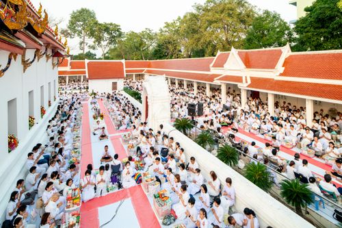 ภาพ No.297507:วันที่ 18 มกราคม พ.ศ. 2569 พิธีตักบาตรพระธรรมยาตรา ณ วัดโบสถ์บน ต.บางคูเวียง จ.นนทบุรี อนุสรณ์สถานลำดับที่ 4 สถานที่เกิดด้วยกายธรรม ในโครงการธรรมยาตรา กตัญญูบูชา มหาปูชนียาจารย์ พระมงคลเทพมุนี(สด จนฺทสโร) พระผู้ปราบมาร อนุสรณ์สถาน 7 แห่ง ปีที่ 14