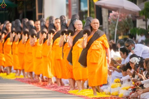 ภาพ No.295187:วันที่ 16 มกราคม พ.ศ. 2569 พิธีต้อนรับพระธรรมยาตรา อนุสรณ์สถานลำดับที่ 4 (ภาพชุดที่ 2) สถานที่เกิดด้วยกายธรรม ณ วัดโบสถ์บน ต.บางคูเวียง จ.นนทบุรี ในโครงการธรรมยาตรา กตัญญูบูชา มหาปูชนียาจารย์ พระมงคลเทพมุนี(สด จนฺทสโร) พระผู้ปราบมาร อนุสรณ์สถาน 7 แห่ง ปี