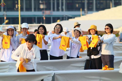 ภาพ No.320328:วันที่ 7-8 เมษายน พ.ศ.2569 การเตรียมงาน ณ ลานธรรม และ งานจราจร เพื่องานถวายมหาสังฆทาน 40,000 กว่าวัดทั่วประเทศ วันคุ้มครองโลก 22 เมษายน พ.ศ.2569 วัดพระธรรมกาย