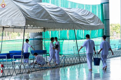 ภาพ No.47377:ประมวลภาพกิจวัตร-กิจกรรม ธรรมทายาท ในโครงการบรรพชาอุปสมบทหมู่ รุ่นเข้าพรรษา