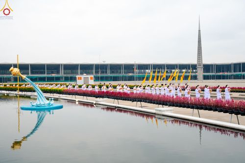 ภาพ No.51017:ประมวลภาพพิธีบรรพชาอุปสมบท โครงการบรรพชาอุปสมบทหมู่ รุ่นวันครูวิชชาธรรมกาย ปีพุทธศักราช 2565