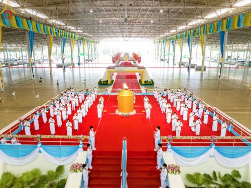 ภาพ No.50832:ประมวลภาพพิธีงานบุญวันอาทิตย์ พิธีจุดเทียนใจไฟนิรันดร์อนันตชัย วันที่ 28 สิงหาคม พ.ศ. 2565