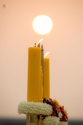 ภาพ No.44243:ประมวลภาพพิธีเวียนประทักษิณ, พิธีวันทาพระมหาธรรมกายเจดีย์ และพิธีขอขมารับผ้าไตร โครงการบวชภาคฤดูร้อน พ.ศ. 2565