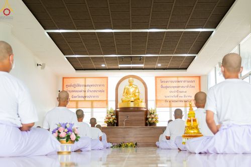 ภาพ No.44603:ประมวลภาพพิธีบรรพชา โครงการบรรพชาสามเณรฟื้นฟูพระพุทธศาสนาทั่วไทย ณ ศูนย์ปฎิบัติธรรมสมุทรปราการ