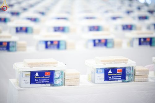 ภาพ No.81188:พิธีถวายสังฆทานแด่คณะสงฆ์ 323 วัด พิธีมอบกองทุนหนุนแรงใจช่วยครูใต้ และพิธีทำบุญอุทิศส่วนกุศลแด่ผู้วายชนม์ในเหตุการณ์ความไม่สงบ ๔ จังหวัดชายแดนภาคใต้  ปีที่ 19 ครั้งที่ 162 วันเสาร์ที่ 27 พฤษภาคม พ.ศ. 2566 ณ ศูนย์ปฏิบัติธรรมภาคใต้ อ.บางกล่ำ จ.สงขลา