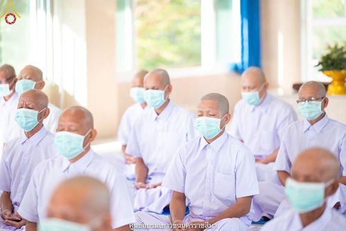 ภาพ No.40280:พิธีตัดปอยผม ปลงผม ขอขมารับผ้าไตรและพิธีบรรพชา ในโครงการอุปสมบท บูชาธรรมมหาปูชนียาจารย์ ประจำปี 2564 ชุดที่ 11