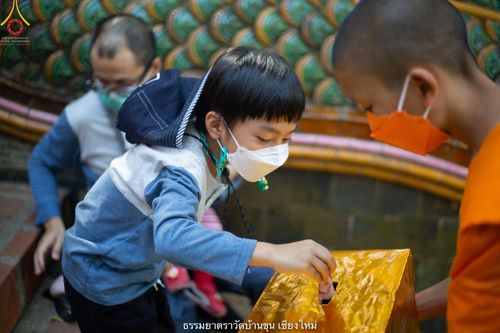 ภาพ No.39965:คณะพระภิกษุ - สามเณร วัดบ้านขุนกว่า ๓๐๐ รูป เดินธรรมยาตราฉลองแชมป์บาลี ๒๕๖๔