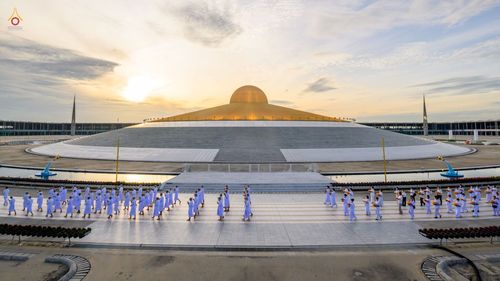 ภาพ No.47551:ประมวลภาพพิธีขอขมาและมอบผ้าไตร โครงการบรรพชาอุปสมบทหมู่ รุ่นเข้าพรรษา 2565