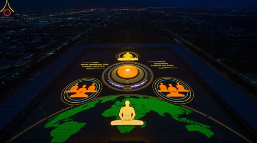 ภาพ No.49137:ประมวลภาพพิธีจุดประทีป  ในวันสมาธิโลก (วันเสาร์ที่ 6 สิงหาคม พ.ศ. 2565)