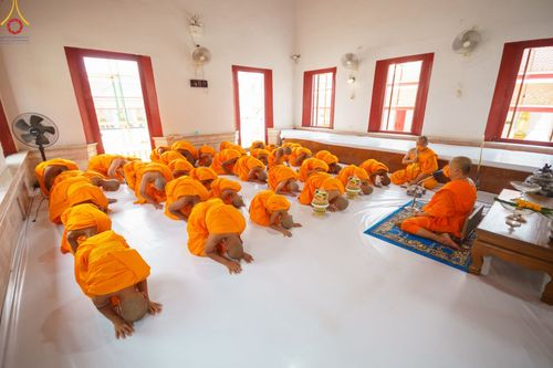 ภาพ No.44718:ประมวลภาพพิธีบรรพชา ในโครงการบรรพชาสามเณรฟื้นฟูพระพุทธศาสนาทั่วไทย ณ วัดสองพี่น้อง