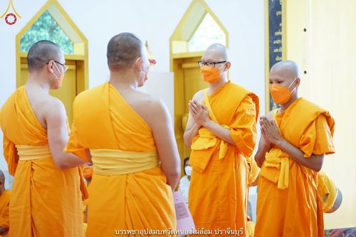 ภาพ No.40524:พิธีตัดปอยผม ปลงผม ขอขมารับผ้าไตรและพิธีบรรพชา ในโครงการอุปสมบท บูชาธรรมมหาปูชนียาจารย์ ประจำปี 2564 ชุดที่ 14