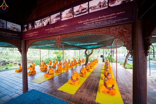 ภาพ No.43697:เมืองโบราณ ร่วมกับกองนครหลวง 6 จัดพิธีบรรพชาถวายเป็นพุทธบูชา