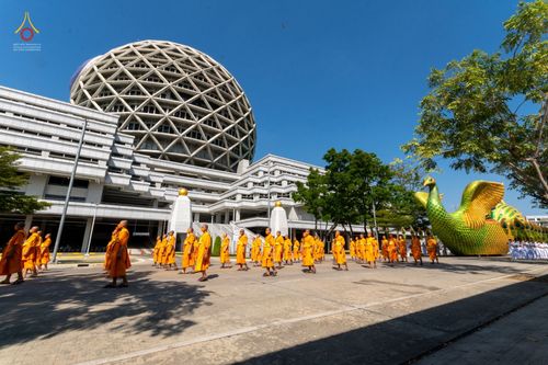 ภาพ No.42683:พิธีอัญเชิญมยุรนาวากาศ ประดิษฐาน ณ อาคาร 100 ปี เนื่องในวันคล้ายวันเกิด ครบ 113 ปี คุณยายอาจารย์มหารัตนอุบาสิกาจันทร์ ขนนกยูง