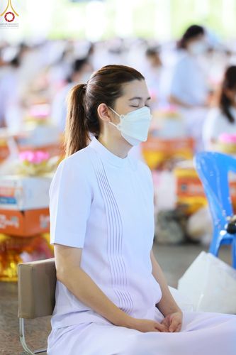 ภาพ No.48206:ประมวลภาพพิธีถวายผ้าอาบน้ำฝน และประทีปโคมไฟ เนื่องในวันอาสาฬหบูชา ประจำปี 2565