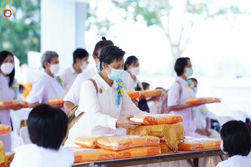 ภาพ No.50575:ประมวลภาพพิธีทอดผ้าป่าระบบไฟฟ้าถาวร ณ ศูนย์ปฏิบัติธรรมพระมงคลเทพมุนี